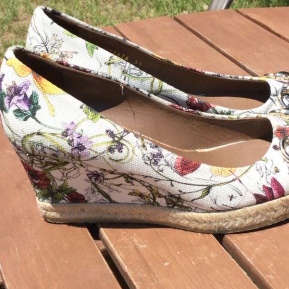 Gucci Flora Horsebit Wedge Heels 5 - Picture 2 of 8